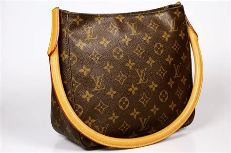 purrfect Louis Vuitton